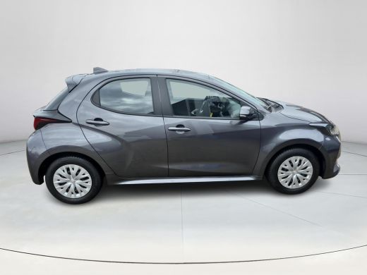 Toyota Yaris 1.5 Hybrid Active **NAVIGATIE/ PARKEERCAMERA/ GARANTIE** ActivLease financial lease