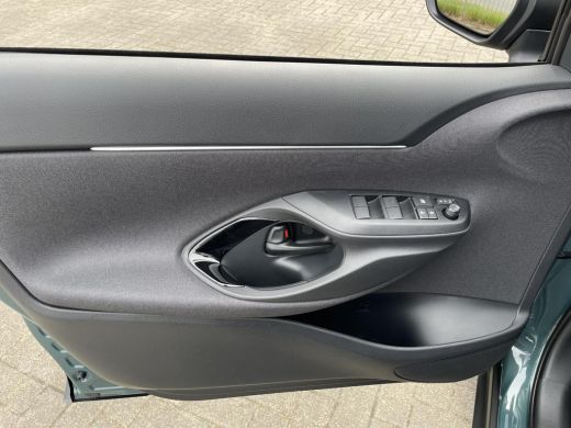 Toyota Yaris Cross 1.5 Hybrid 115 Dynamic Comfort Pack ActivLease financial lease