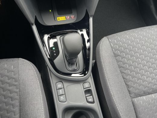 Toyota Yaris Cross 1.5 Hybrid 130 Dynamic comfort pack ActivLease financial lease