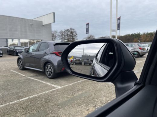 Toyota Yaris Cross 1.5 Hybrid 130 Dynamic comfort pack ActivLease financial lease