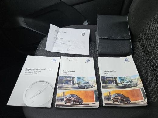 Volkswagen Caddy 7-Pers 1.4 TSI 131pk Aut7 Airco Navi Cruise 7 Persoons 2x Schuifdeur 7P. ActivLease financial lease