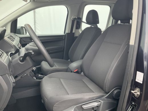 Volkswagen Caddy 7-Pers 1.4 TSI 131pk Aut7 Airco Navi Cruise 7 Persoons 2x Schuifdeur 7P. ActivLease financial lease
