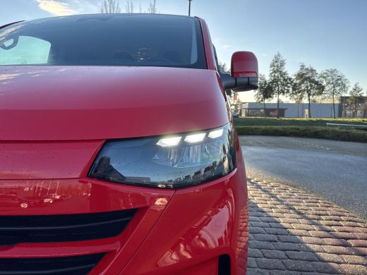 Volkswagen e-Transporter 32 L1H1 Life 64 kWh | 2x Schuifdeur | 218PK | Trekhaak | LED | VOL! | ActivLease financial lease