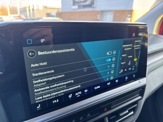 Volkswagen e-Transporter 32 L1H1 Life 64 kWh | 2x Schuifdeur | 218PK | Trekhaak | LED | VOL! | ActivLease financial lease