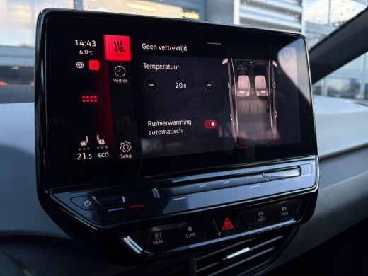 Volkswagen ID.3 First Plus 58 kWh 204 pk | Achteruitrijcamera | Navigatie | Cruise control adaptief | ActivLease financial lease