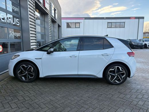 Volkswagen ID.3 First Plus 58 kWh 204 pk | Achteruitrijcamera | Navigatie | Cruise control adaptief | ActivLease financial lease