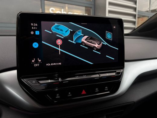 Volkswagen ID.4 First 77 kWh 204 pk | Wegklapbare Trekhaak | Achteruitrijcamera | Apple carplay | ActivLease financial lease
