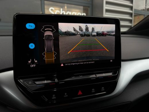 Volkswagen ID.4 First 77 kWh 204 pk | Wegklapbare Trekhaak | Achteruitrijcamera | Apple carplay | ActivLease financial lease