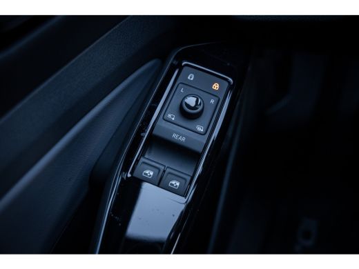 Volkswagen ID.4 Pro Limited Edition Plus 77 kWh | Matrix LED koplampen | Panoramadak | Trekhaak elektrisch uitkla... ActivLease financial lease