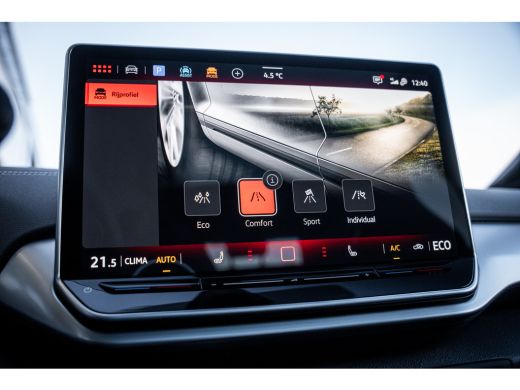 Volkswagen ID.4 Pro Limited Edition Plus 77 kWh | Matrix LED koplampen | Panoramadak | Trekhaak elektrisch uitkla... ActivLease financial lease