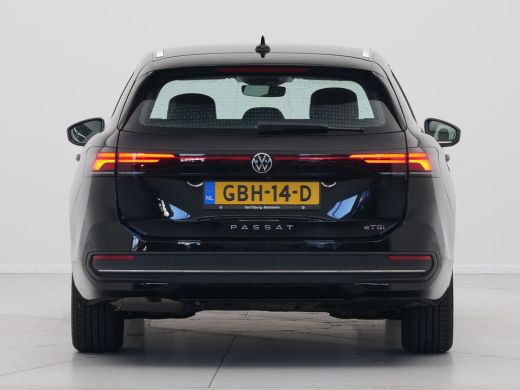 Volkswagen Passat Variant 1.5 eTSI 150pk Business Trekhaak Navigatie Camera Side Assist Acc ARGON 343 ActivLease financial lease