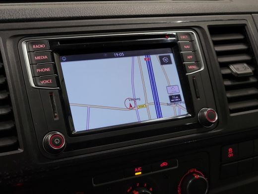 Volkswagen Transporter 2.0TDI L2/H1 Trekhaak Imperiaal Euro 6! ActivLease financial lease