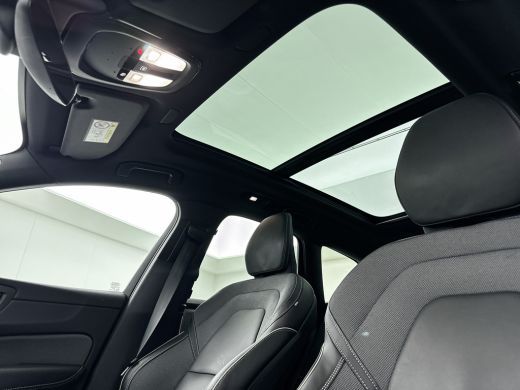 Volvo  XC60 T8 Recharge Ultra Black Edition | 21" | Luchtvering | 360 Camera | Bowers & Wilkins | Trekhaak | ... ActivLease financial lease