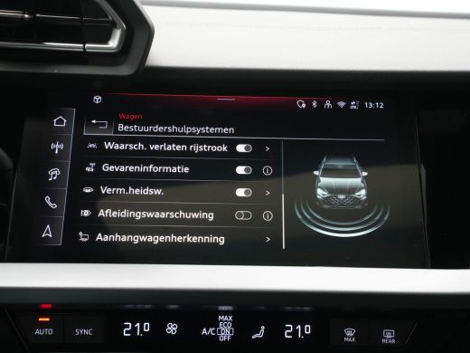 Audi A3 Sportback 30 TFSI 110pk S-tronic S-line Trekhaak afneembaar Panorama Stoelverwarming Navigatie 15 ActivLease financial lease