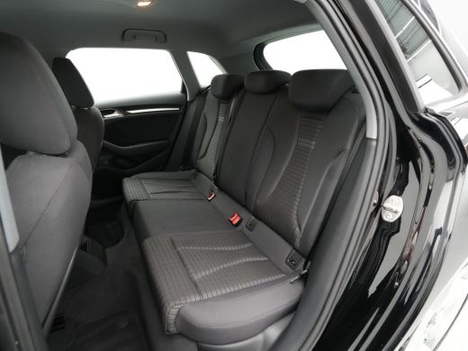 Audi A3 Sportback 30 TFSI 115pk Sport Lease Edition Navigatie Carplay Pdc Led Drive select 100 ActivLease financial lease