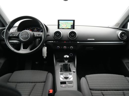 Audi A3 Sportback 30 TFSI 115pk Sport Lease Edition Navigatie Carplay Pdc Led Drive select 100 ActivLease financial lease