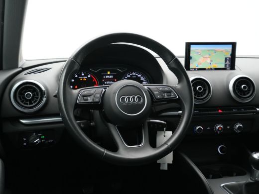 Audi A3 Sportback 30 TFSI 115pk Sport Lease Edition Navigatie Carplay Pdc Led Drive select 100 ActivLease financial lease