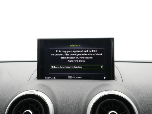 Audi A3 Sportback 30 TFSI 115pk Sport Lease Edition Navigatie Carplay Pdc Led Drive select 100 ActivLease financial lease