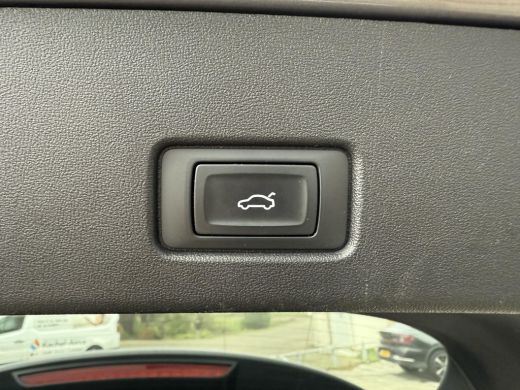 Audi Q4 e-tron Aut. 40 LaunchEd. Advanced 77kWh | LED | 94% SoH | Navi ActivLease financial lease