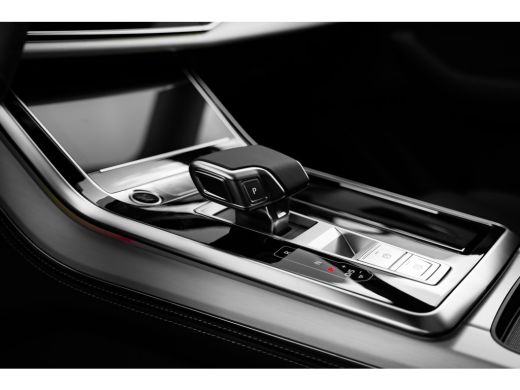 Audi Q8 Pro Line S | Adaptive air suspension sport | Bang & Olufsen Premium 3D | Glazen panoramadak ActivLease financial lease