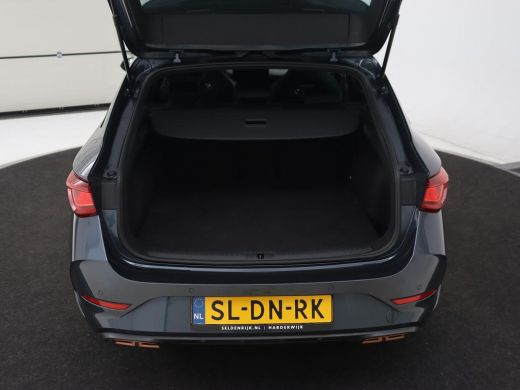 CUPRA Leon 1.4 eHybrid VZ | 245pk | Leder | Stoelverwarming | Memory | Carplay | Navigatie | Sfeerverlichtin... ActivLease financial lease