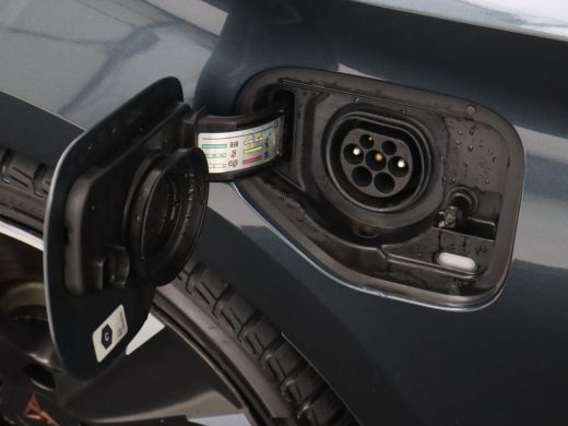 CUPRA Leon 1.4 eHybrid VZ | 245pk | Leder | Stoelverwarming | Memory | Carplay | Navigatie | Sfeerverlichtin... ActivLease financial lease