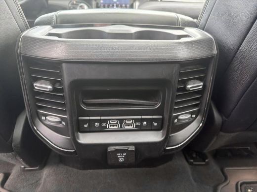 Dodge Ram 1500 1500 5.7 V8 4x4 Crew Cab Limited | Tonneau cover | Multi funcionele tailgate | LPG | Geheel rijkl... ActivLease financial lease