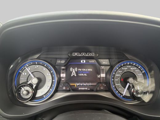 Dodge Ram 1500 1500 5.7 V8 4x4 Crew Cab Limited | Tonneau cover | Multi funcionele tailgate | LPG | Geheel rijkl... ActivLease financial lease