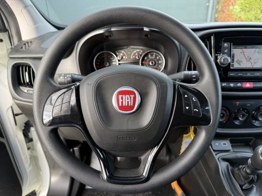 Fiat Doblò Cargo 1.6 MJ 105 PK / L1H1 / 1e EIG. / AIRCO / CRUISE / TREKHAAK / NAVI / 3-ZITS ActivLease financial lease