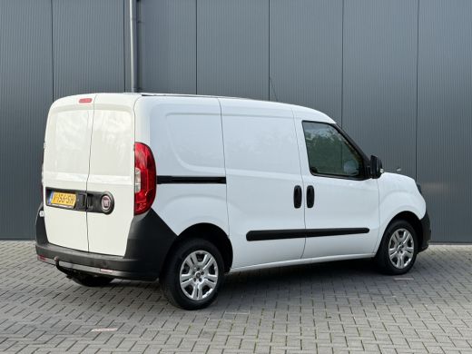 Fiat Doblò Cargo 1.6 MJ 105 PK / L1H1 / 1e EIG. / AIRCO / CRUISE / TREKHAAK / NAVI / 3-ZITS ActivLease financial lease