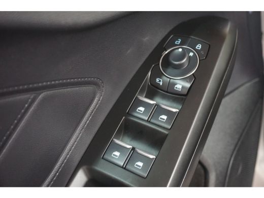 Ford Focus 1.0 EcoBoost Hybrid Titanium X | Apple Carplay/Android Auto|telefoonintegratie premium | Verwarmd... ActivLease financial lease