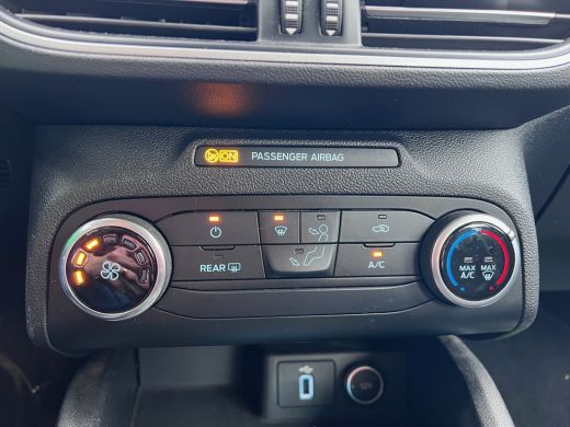 Ford Focus 1.5 Ecoblue/120pk/H6/Euro 6/Trekhaak/Carplay/zuinig ActivLease financial lease