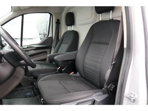 Ford Transit Custom 2.0 TDci 130pk L2 H1 Limited Automaat Airco Navigatie ActivLease financial lease