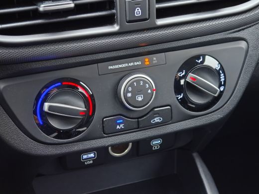 Hyundai i10 1.0 Comfort 5-zits Automatisch ActivLease financial lease