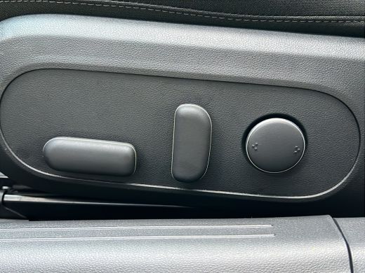 Hyundai IONIQ 6 77.4 kWh 229pk Connect | Carplay | Camera | Climate | 20'' Velgen | Navigatie | Full Led | Elek. ... ActivLease financial lease