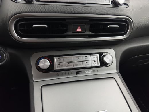 Hyundai Kona EV Fashion 39 kWh [ 3-Fase ] {SOH-100%} (INCL.BTW) NEW MODEL Aut. *HEATPUMP | HEAD-UP | NAVI-FULL... ActivLease financial lease