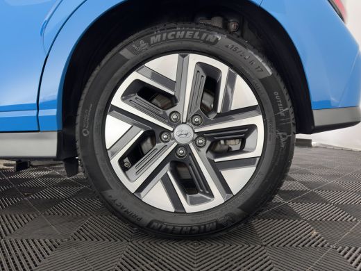 Hyundai Kona EV Fashion 39 kWh [ 3-Fase ] {SOH-100%} (INCL.BTW) NEW MODEL Aut. *HEATPUMP | HEAD-UP | NAVI-FULL... ActivLease financial lease