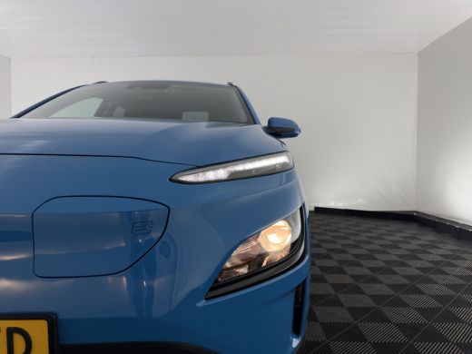 Hyundai Kona EV Fashion 39 kWh [ 3-Fase ] {SOH-100%} (INCL.BTW) NEW MODEL Aut. *HEATPUMP | HEAD-UP | NAVI-FULL... ActivLease financial lease