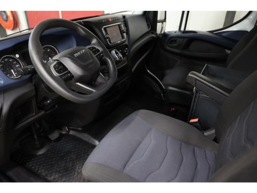 Iveco Daily 35S16V 2.3 L1H1 AUTOMAAT 160PK 3500KG TREKVERMOGEN ActivLease financial lease