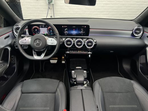Mercedes-Benz CLA Shooting Brake 250 e AMG-Line Edition | LED Matrix | 19 inch | Camera | Night ActivLease financial lease