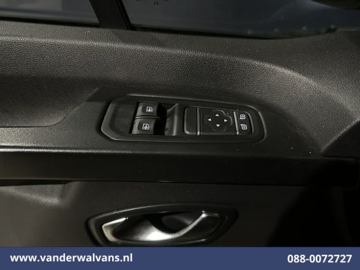 Nissan Primastar 2.0 dCi 131pk L2H1 Euro6 Airco | LED | Cruisecontrol | 2500kg Trekhaak | Parkeersensoren Bijrijde... ActivLease financial lease