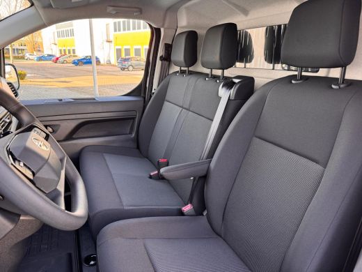 Opel Vivaro-e L3 75 kWh | 11 kW lader | 2 zitplaatsen rechtsvoor | Airco ActivLease financial lease