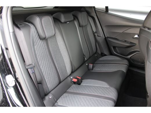 Peugeot 2008 1.2 HYBRID 136PK ALLURE AUTOMAAT / NAVI / LEDER / CLIMA / LED / PDC / 17" LMV / CRUISECONTROL / 1... ActivLease financial lease