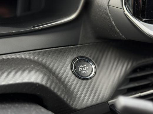 Peugeot 2008 1.2 Hybrid 145 Allure | Achteruitrijcamera | Airco (automatisch) | Apple Carplay/Android Auto|tel... ActivLease financial lease