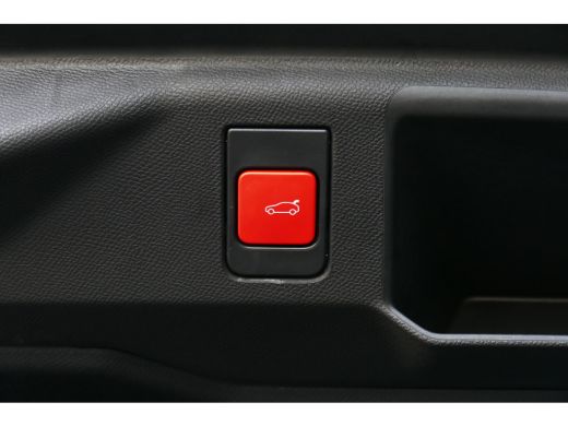 Peugeot 5008 1.2 HYBRID 145PK GT AUTOMAAT / NAVI /CLIMA / PDC / 19"LMV / CAMERA / ELEKTR. ACHTERKLEP / KEYLESS... ActivLease financial lease