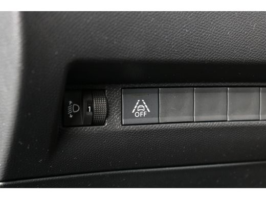 Peugeot e-208 EV Active 50 kWh | Navi | Cruise control | Apple Carplay | Airco | DAB | ActivLease financial lease