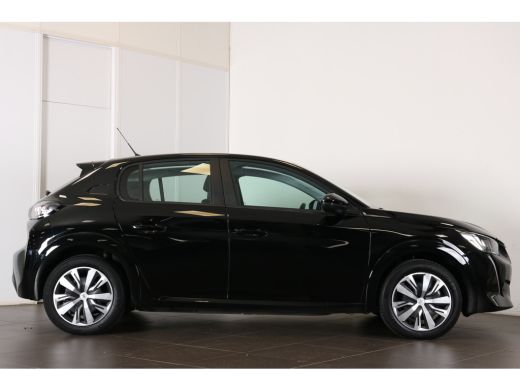 Peugeot e-208 EV Active 50 kWh | Navi | Cruise control | Apple Carplay | Airco | DAB | ActivLease financial lease