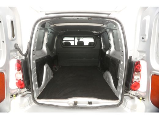 Peugeot Partner 120 1.6 BlueHDi 100PK | 3-Zits | Airco | Cruise | Carplay | Trekh. | Navi | Parkeersens. ActivLease financial lease