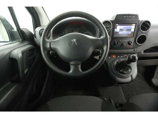 Peugeot Partner 120 1.6 BlueHDi 100PK | 3-Zits | Airco | Cruise | Carplay | Trekh. | Navi | Parkeersens. ActivLease financial lease