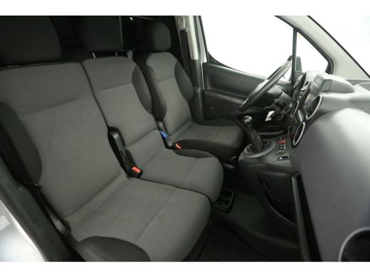 Peugeot Partner 120 1.6 BlueHDi 100PK | 3-Zits | Airco | Cruise | Carplay | Trekh. | Navi | Parkeersens. ActivLease financial lease